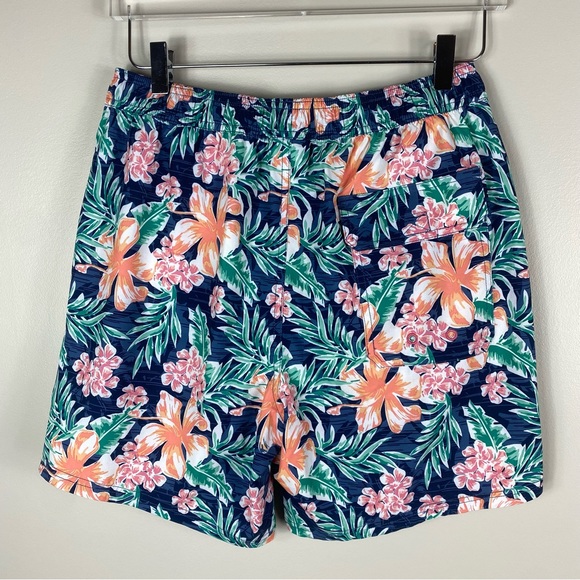 Vineyard Vines Swim Trunks Size Small - Picture 9 of 15